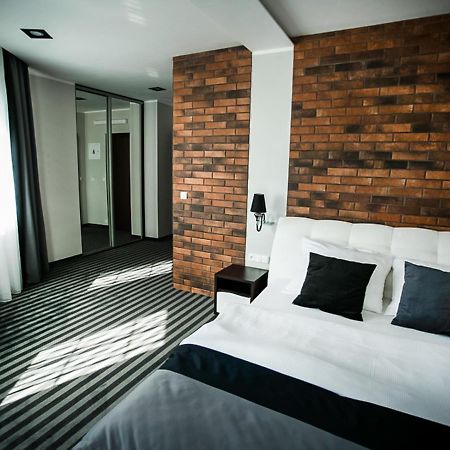 Bed and Breakfast Bialy Dwor Rychwal Экстерьер фото