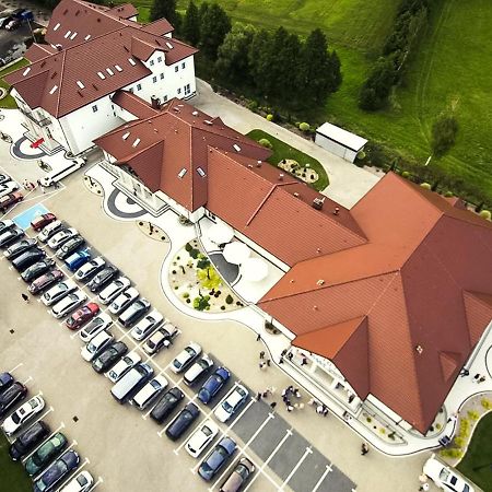 Bed and Breakfast Bialy Dwor Rychwal Экстерьер фото