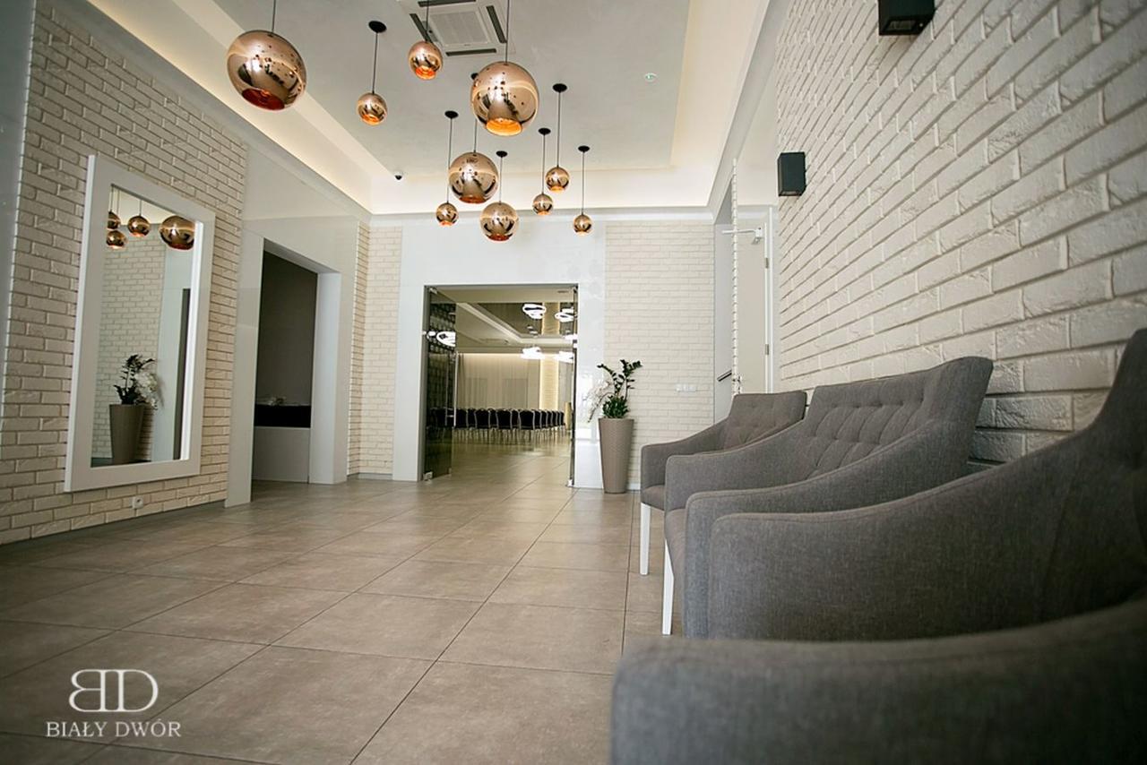Bed and Breakfast Bialy Dwor Rychwal Экстерьер фото