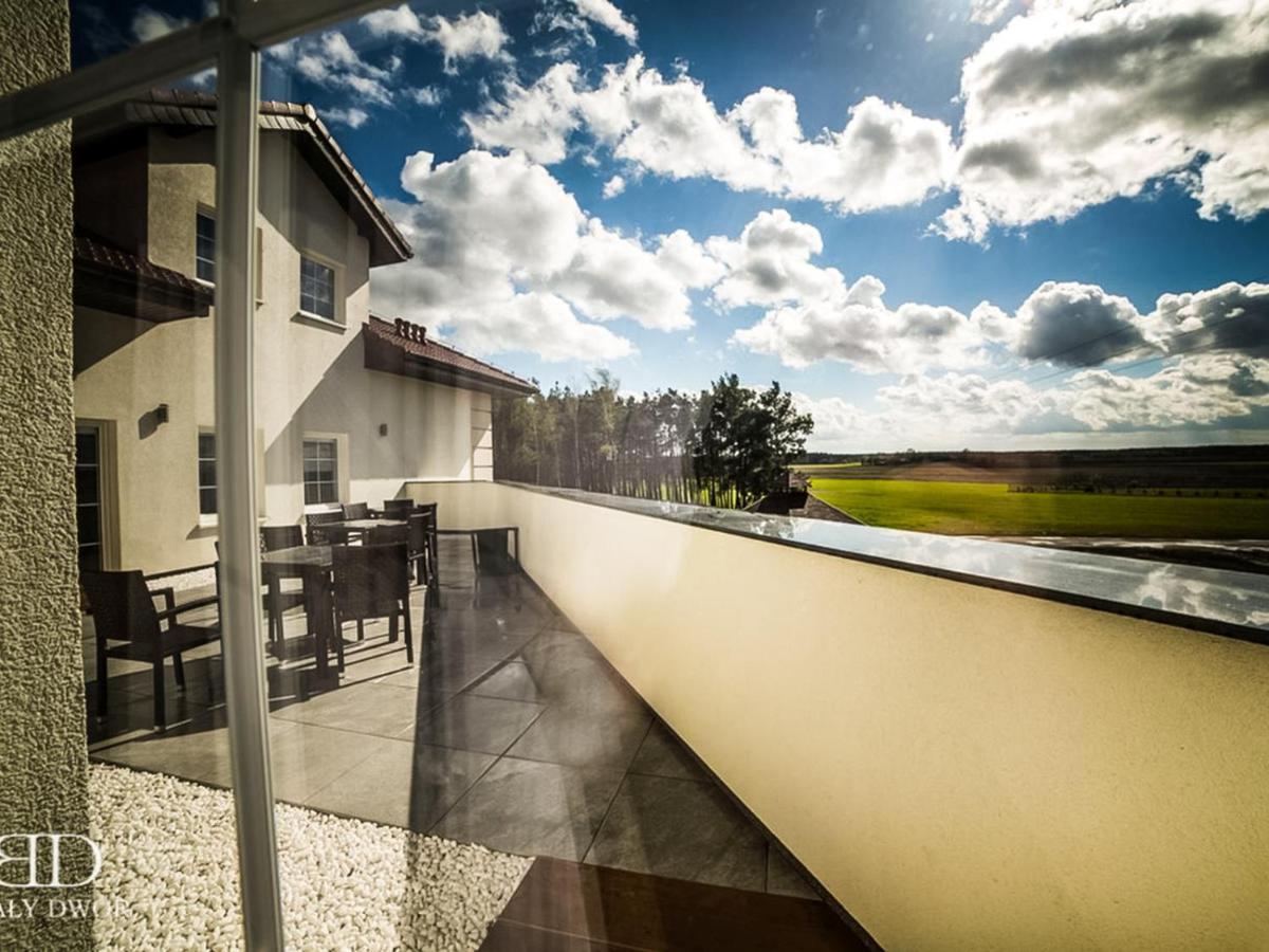 Bed and Breakfast Bialy Dwor Rychwal Экстерьер фото