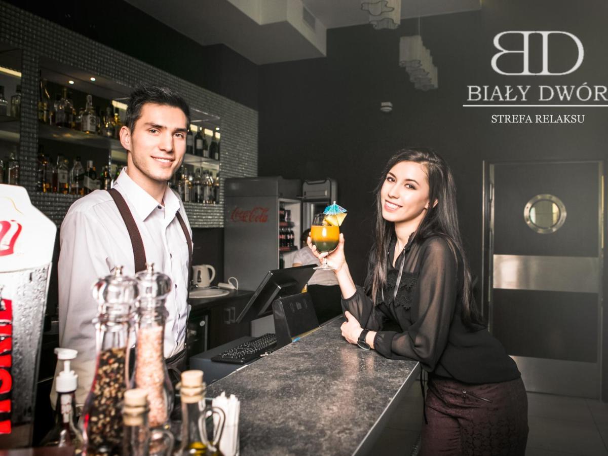 Bed and Breakfast Bialy Dwor Rychwal Экстерьер фото